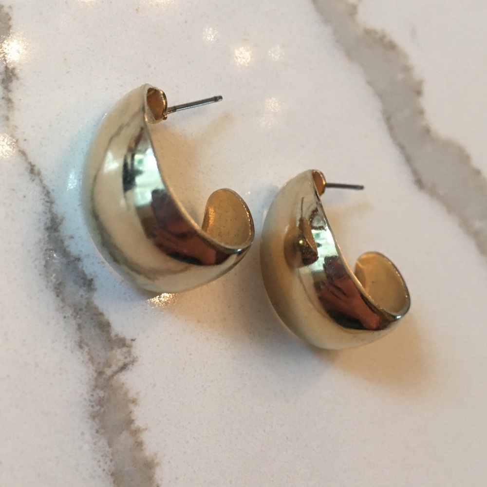 VTG Chunky Gold Tone J Hoop Earrings